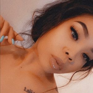 Meet your Posher, Celena